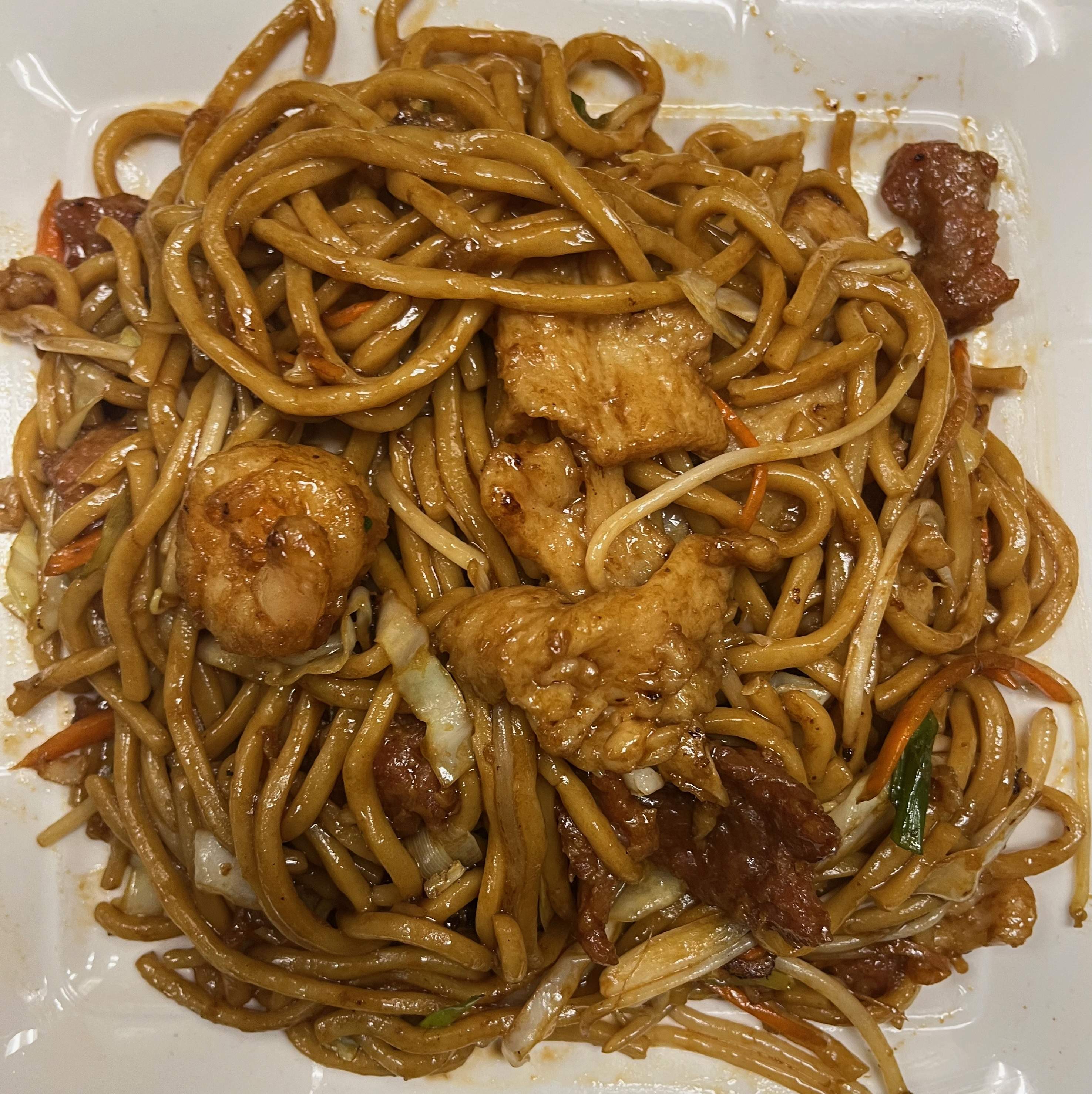 Photo of Combination Chow Mein